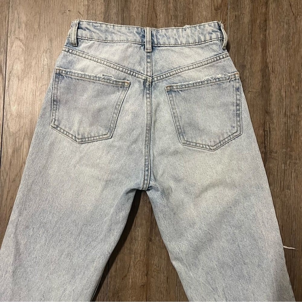 Zara Ripped Mom Fit Jeans Light Wash Blue US Size 2 Distressed High Waist - Picture 9 of 9